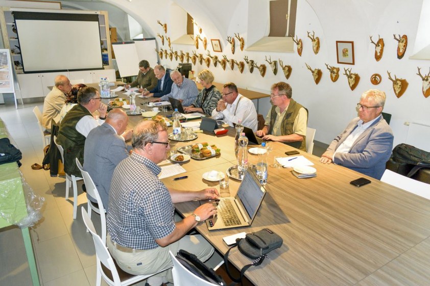 A Vadászkamara Felügyelő Bizottságának és Pénzügyi-Gazdálkodási Bizottságának alakuló összevont ülése, 2022. június 9. (fotó: OMVK | Földvári Attila)